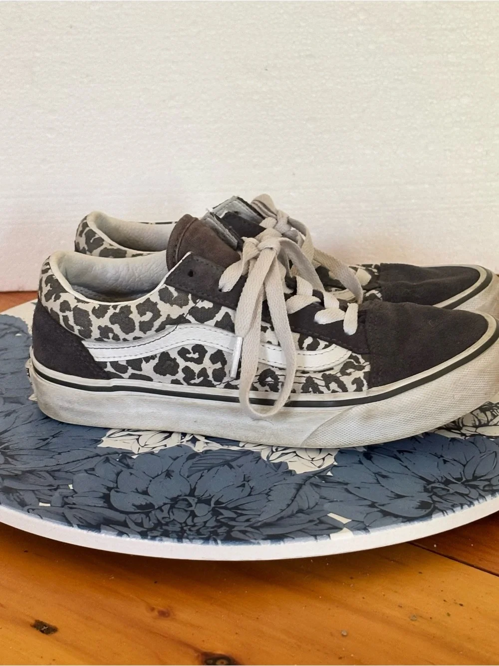 Vans Old Skool Leopard Print Sneakers 🖤🐆 Youth 4